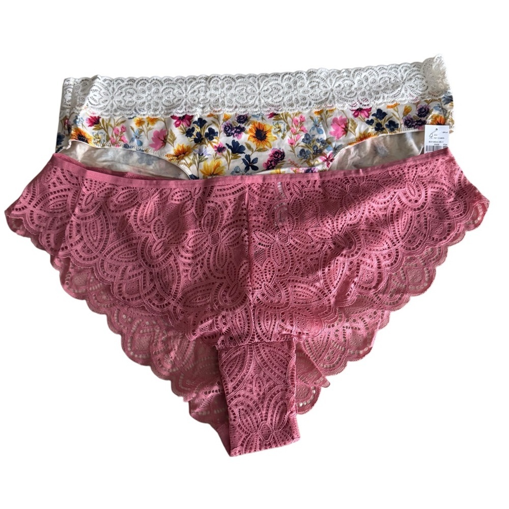 NWT Old‎ Navy Floral and Lace Panty Bundle